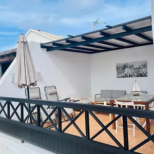 Apartment Con Amplia Terraza En La Playa Spain