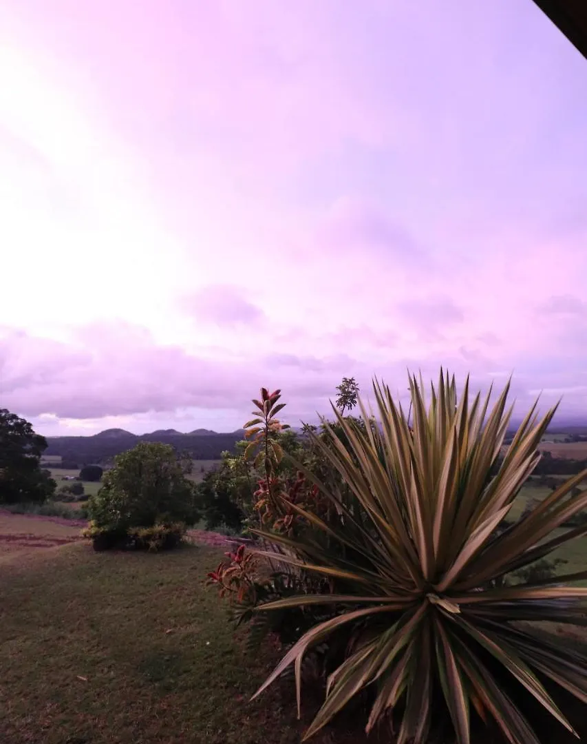 Mt Quincan Crater Retreat Yungaburra 0*,